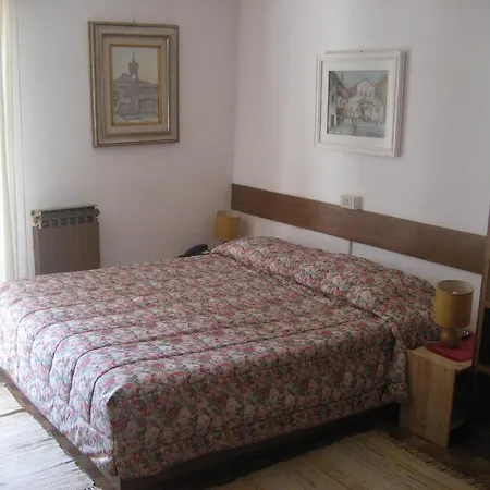Castello Da Bonino シャンポルシェ