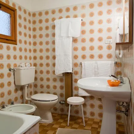 Castello Da Bonino 3* 캄포르셰르