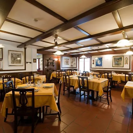 Castello Da Bonino 캄포르셰르